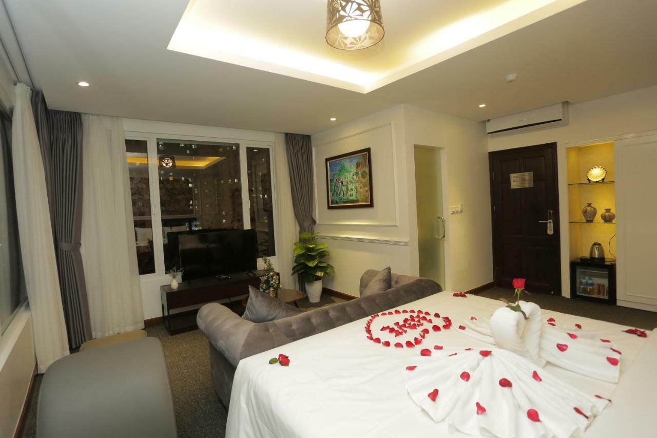 Adeline Hotel Hanoi Exterior photo